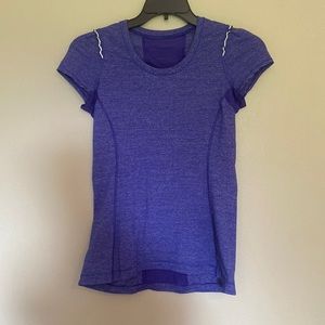 Lululemon Sz Small (fits like a 4)